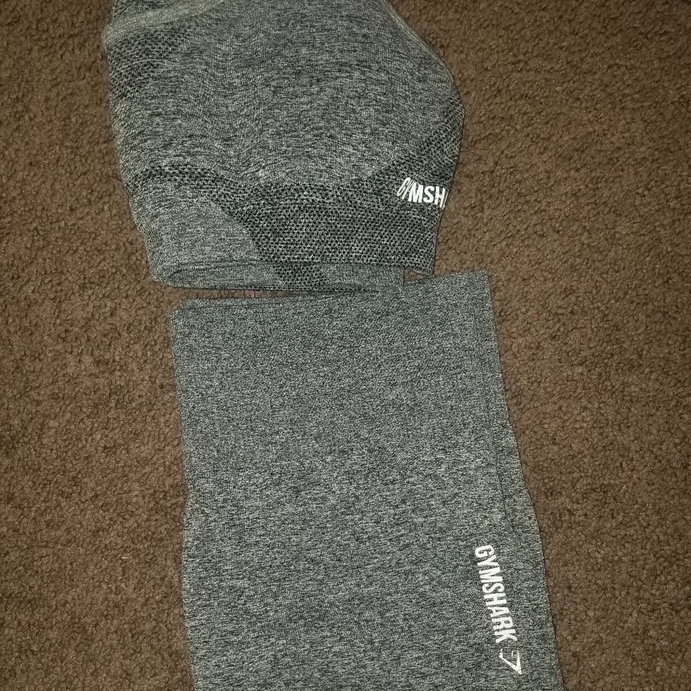 Gymshark ombre grey set - Picture 7 of 13